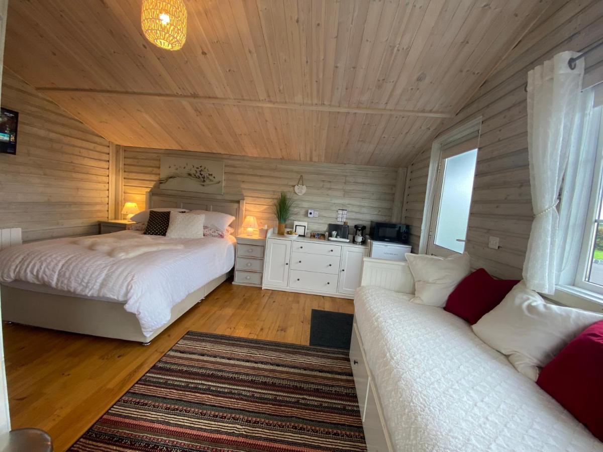 Adorable Cabin In The Countryside Laois Esterno foto